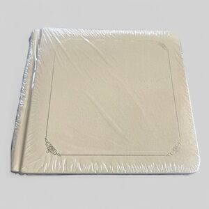 New Creative Memories Yellow Vintage Chic 8 x 8 album with pages sealed